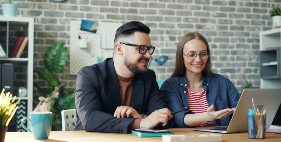 Multi Vendor Marketplace vs. Single Vendor Marketplace: What’s Best for Your Business?