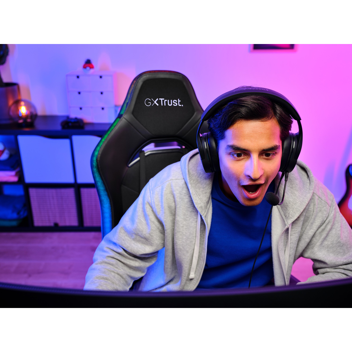 GXT719 RUYA RGB GAMING CHAIR BLACK UK