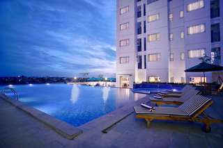 12 Hotel dengan Sarapan Buffet di Jakarta Terbaik, Mas Bellboy